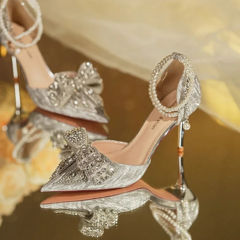 Sandales à talons hauts de luxe pour femmes d'été 2025, chaussures de mariage à strass papillon perle champagne, talons hauts d'anniversaire