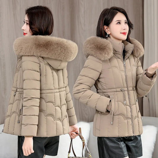 Nouvelle Doudoune Femme Parkas Mode Haute Qualité Chaud Coton Rembourré Manteau Dames Manteau Court À Capuche Survêtements Hauts