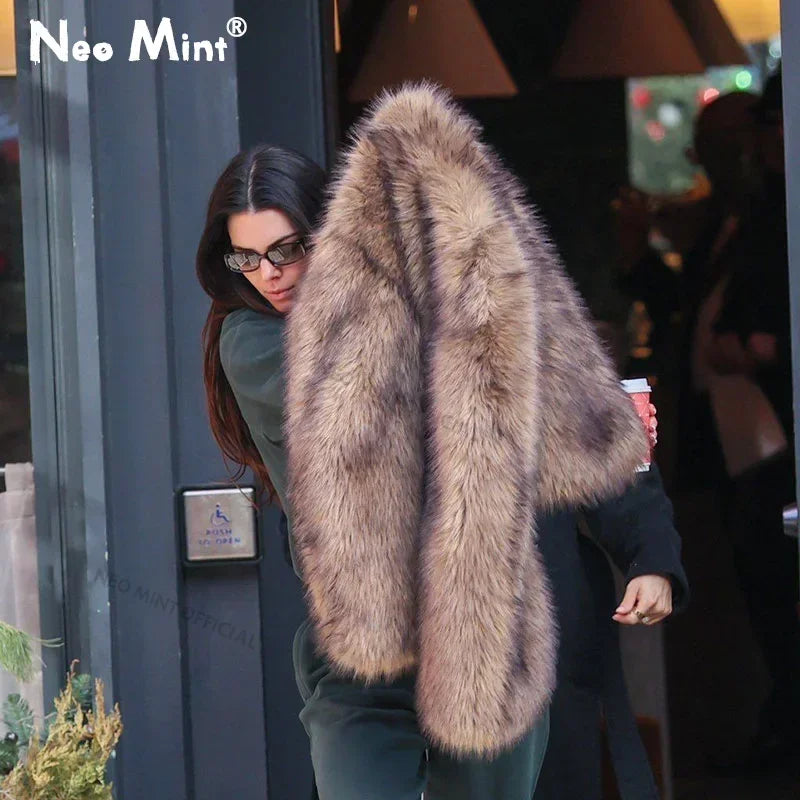 Neo Mint Chic Brand Icon Fashion Kendall Jenner Veste en fausse fourrure marron dégradé pour femme  Nouveau manteau de luxe court en fourrure de renard