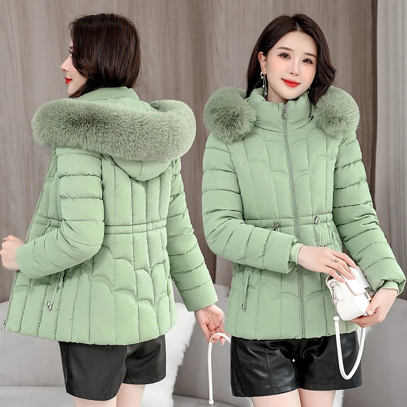 Nouvelle Doudoune Femme Parkas Mode Haute Qualité Chaud Coton Rembourré Manteau Dames Manteau Court À Capuche Survêtements Hauts