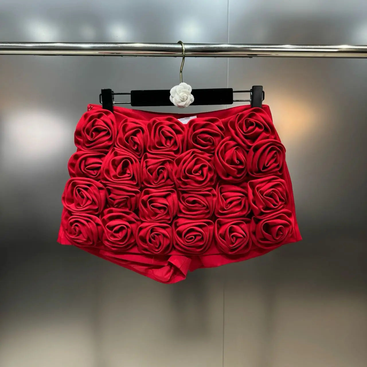 DEAT Trendy Fashion Women's 3D Flower Mini Skirts 2025 Spring New Items High Waist Wrap Hip Solid Color Skirt Female 11XX8807