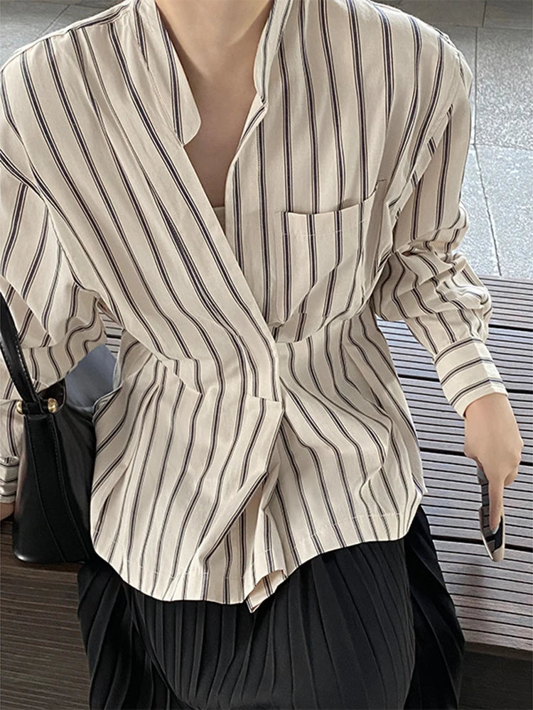 [LANMREM] Vintage Striped Gathered Waist Shirts For Women V Neck Long Sleeve Irregular Blouses Female 2025 Summer New 26D8865