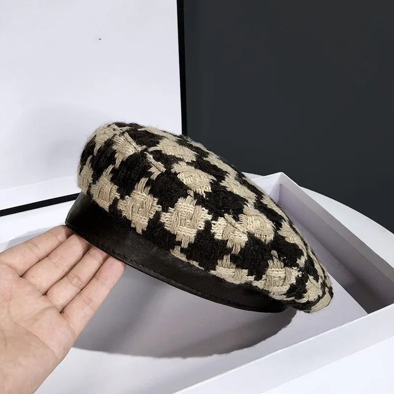 Japanese women's new style sweet classic  plaid beret