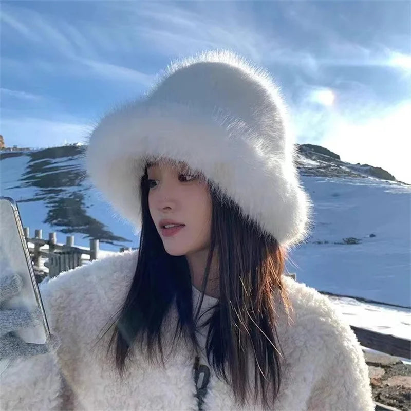 New Women Warm Thick Bucket Hats Fluffy Fur Panama Cap Plush Windproof Ear Protection Caps Solid Luxury Fisherman Hat 2024