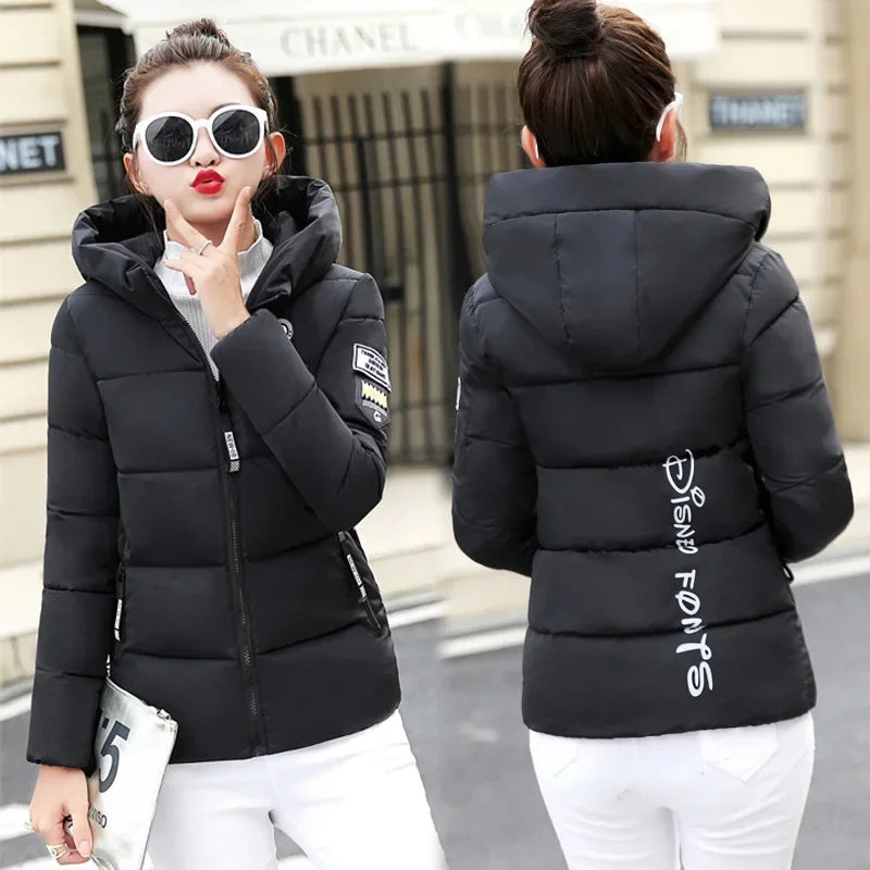 2025 Nouvelles Parkas D'hiver Femmes Veste À Capuche Épaisse Chaude Veste Courte Coton Rembourré Parka Manteau De Base Femme Vêtements D'extérieur 5XL