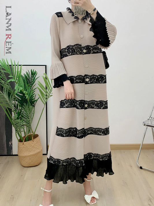 LANMREM Lace Patchwork Pleated Dress For Women Lapel Long Flare Sleeves Color Block Elegant Party Clothing New Design 32A431