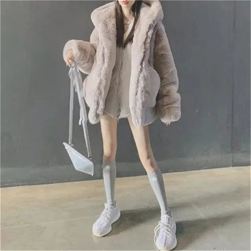 High Quality Quilted Thick Furry Coat Female Autumn And Winter Lamb Plush Imitation Mink Rex Rabbit Fur Coat Women Hooded Jacket